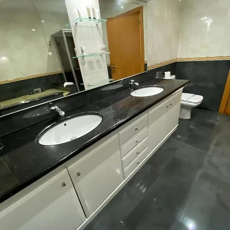 בית הארחה Buarcos Luxury פיגואיירה דה פוז